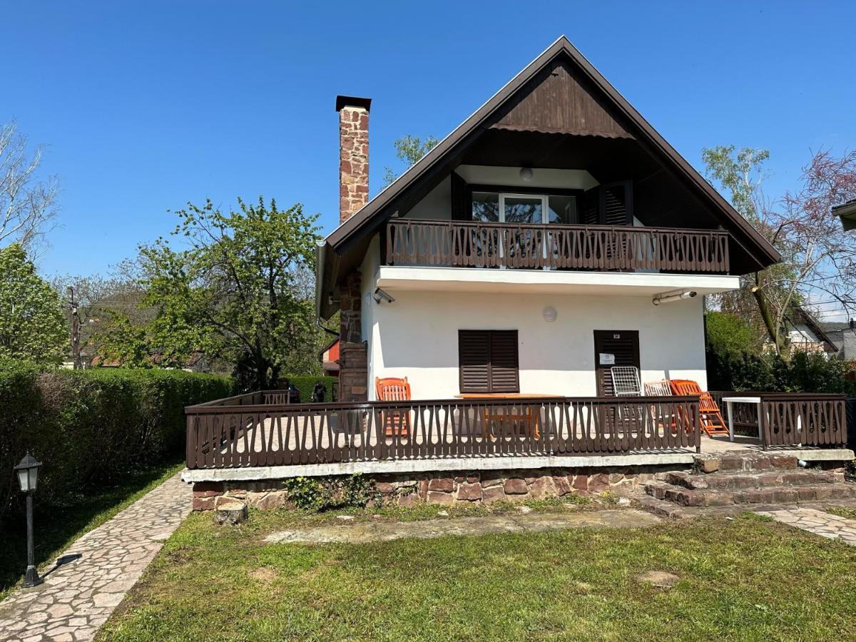 Hangulatos Balaton Parti Nyaralo Révfülöp Exteriér fotografie